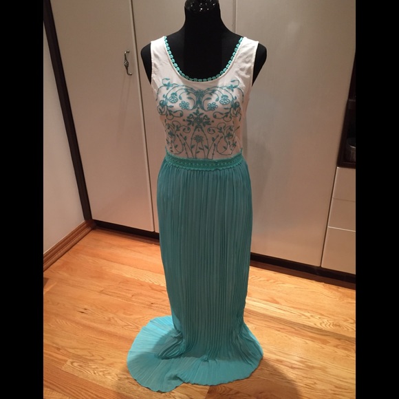 NWOT ModCloth Summer Maxi Dress in size Large - Picture 3 of 6